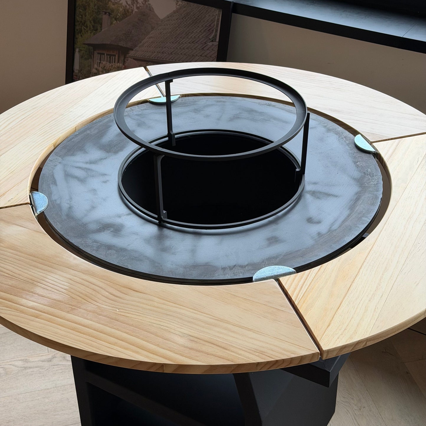 BBQ Plancha Grill Maestro Ø70cm Blackline - With Wooden Frame Plancha Mesa