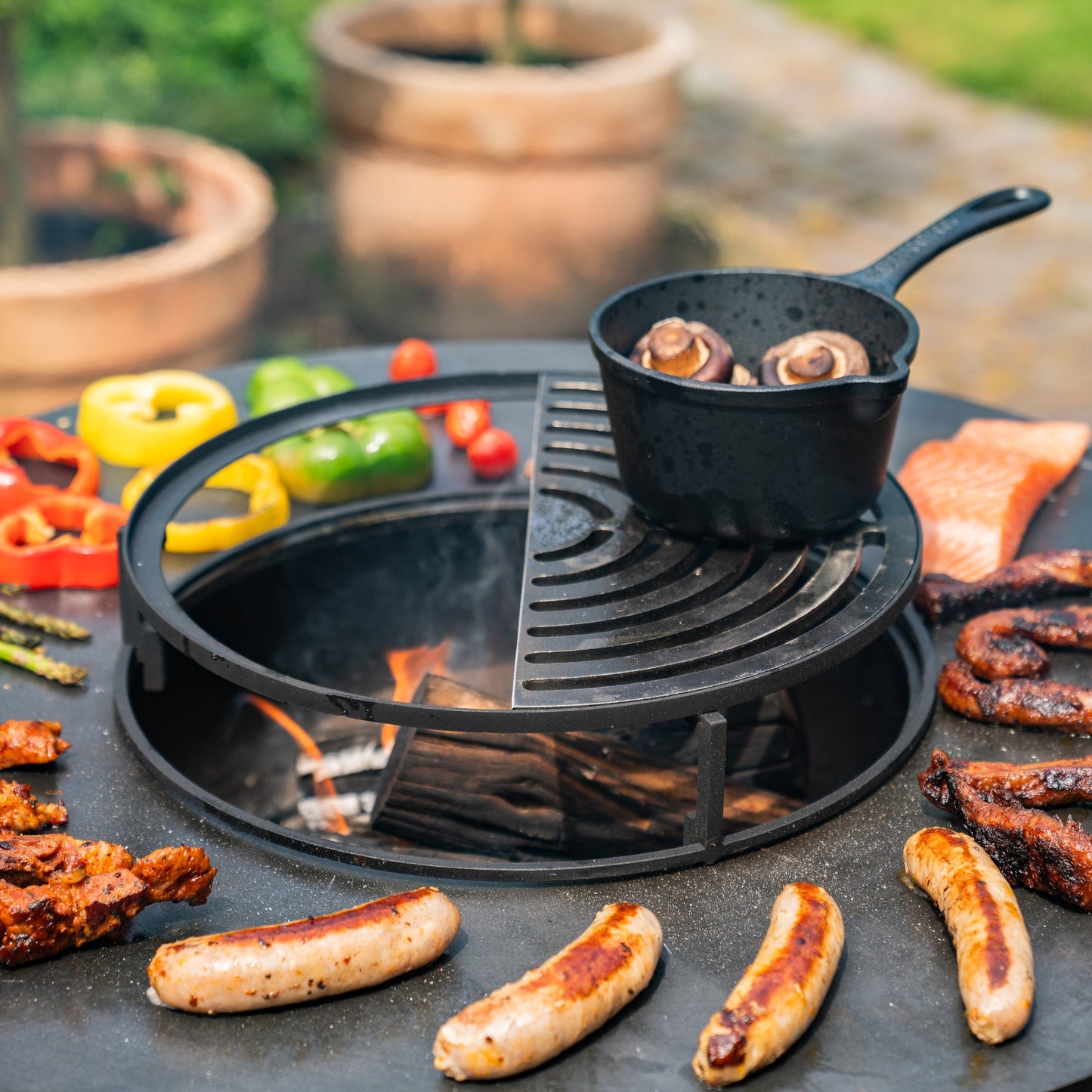 BBQ Plancha Grill Hermano XXL Corten steel - With poker and wood storage Ø80cm 8mm