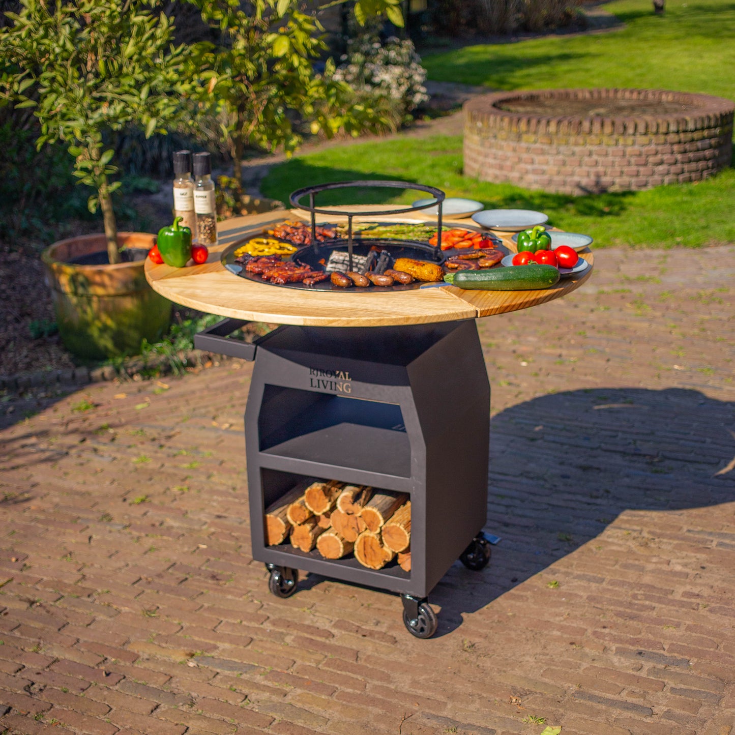 BBQ Plancha Grill Maestro Ø70cm Blackline - With Wooden Ring Mesa