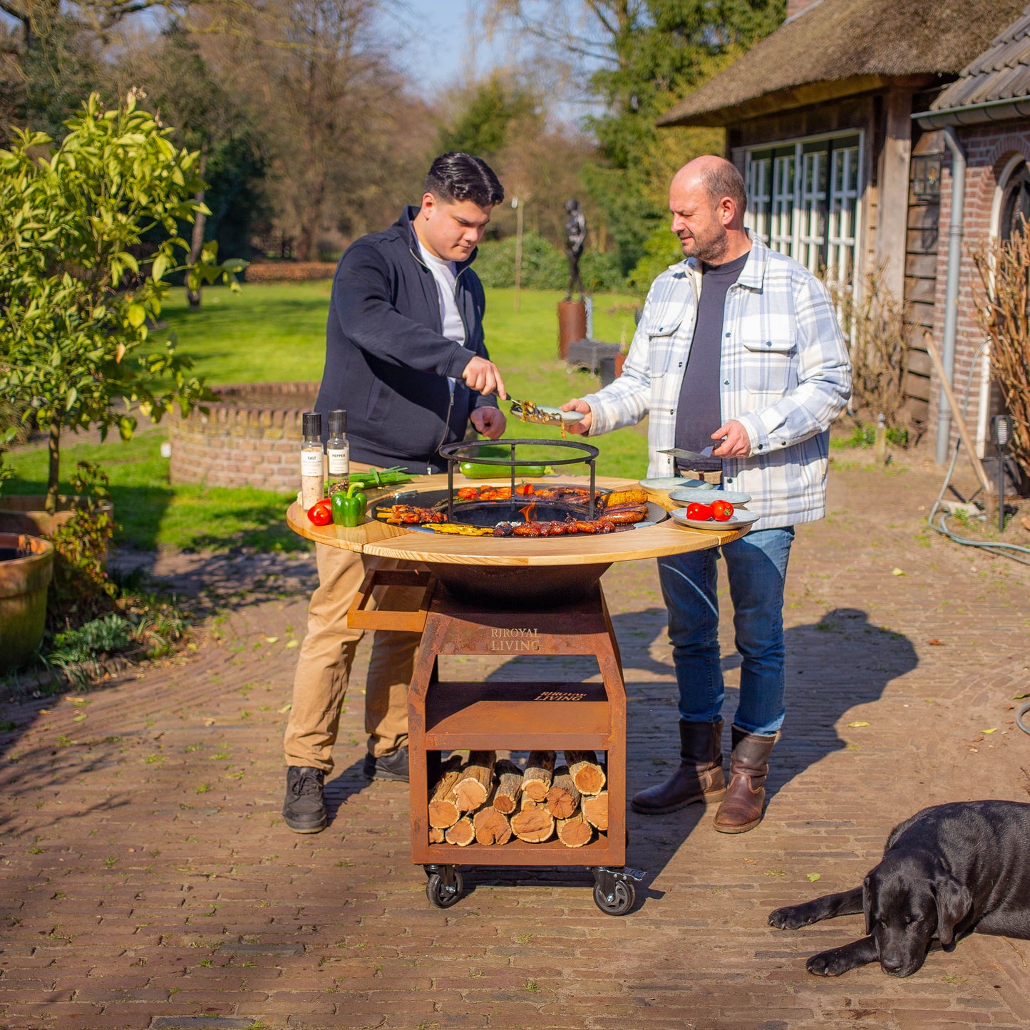BBQ Plancha Grill Maestro Ø70cm Corten steel - Plancha With Wooden Ring Mesa