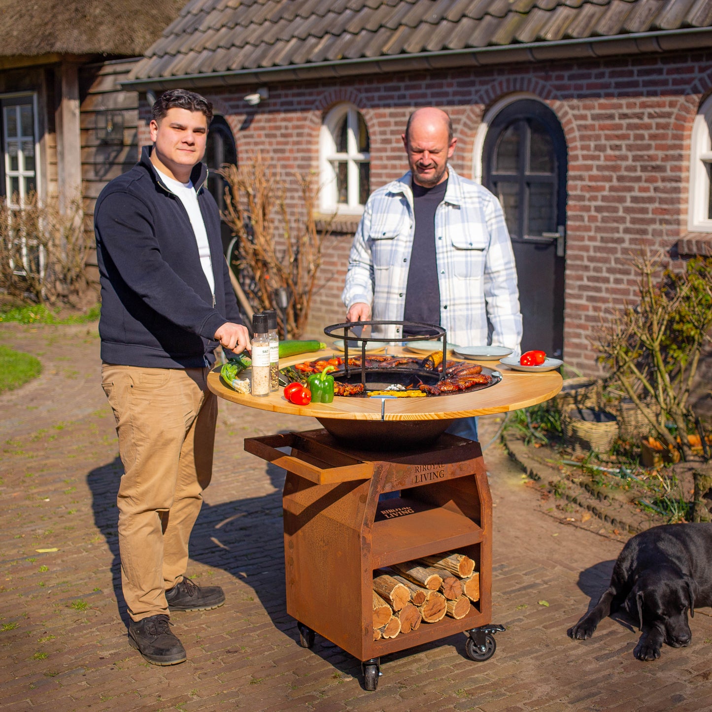 BBQ Plancha Grill Maestro Ø70cm Corten steel - Plancha With Wooden Ring Mesa