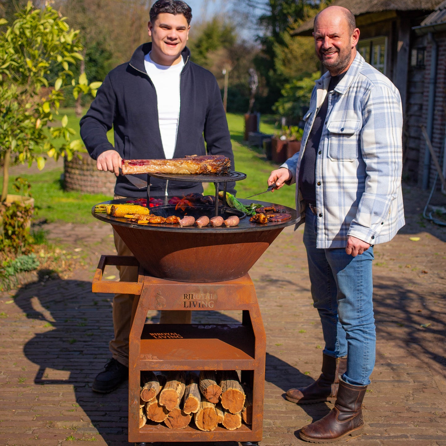 BBQ Plancha Grill Maestro XXL Ø80cm Corten steel - With poker and wood storage